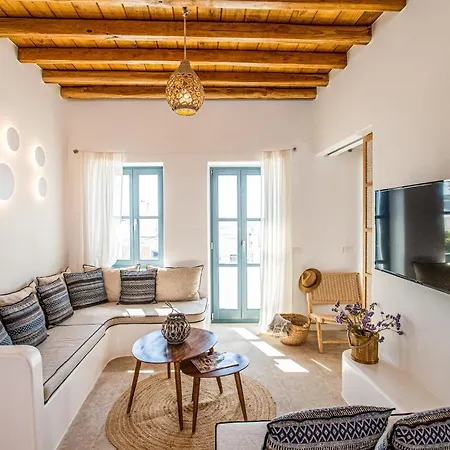 Serene Myconian House *